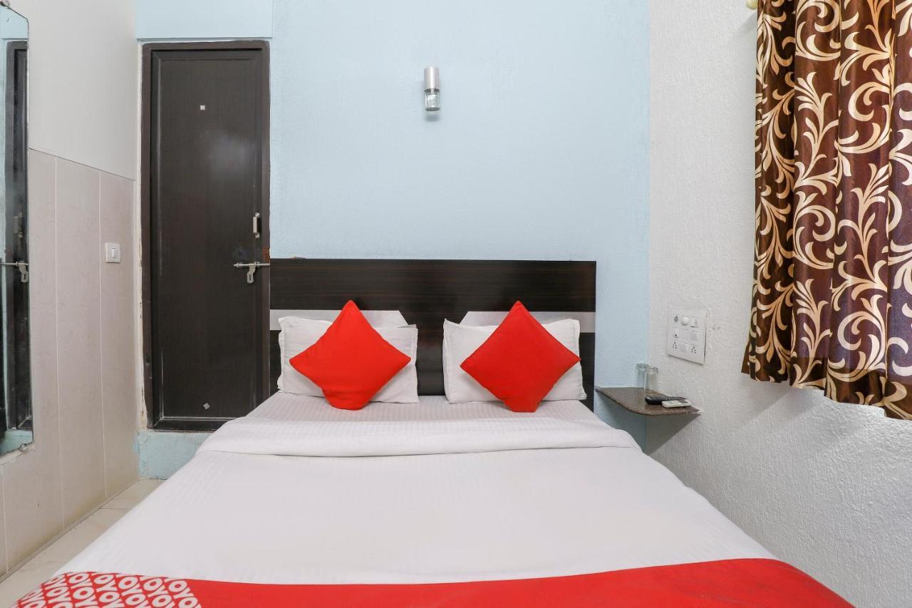 Hotel Jasmine Ahmadabad Zewnętrze zdjęcie