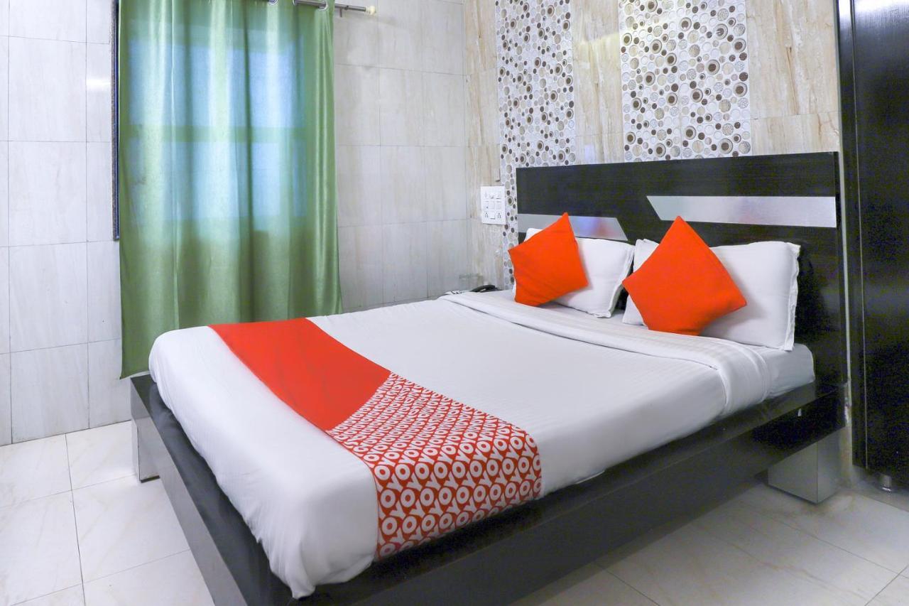 Hotel Jasmine Ahmadabad Zewnętrze zdjęcie