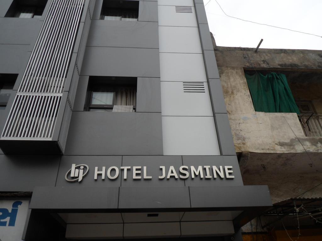 Hotel Jasmine Ahmadabad Zewnętrze zdjęcie