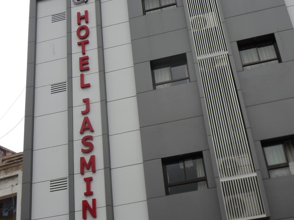 Hotel Jasmine Ahmadabad Zewnętrze zdjęcie