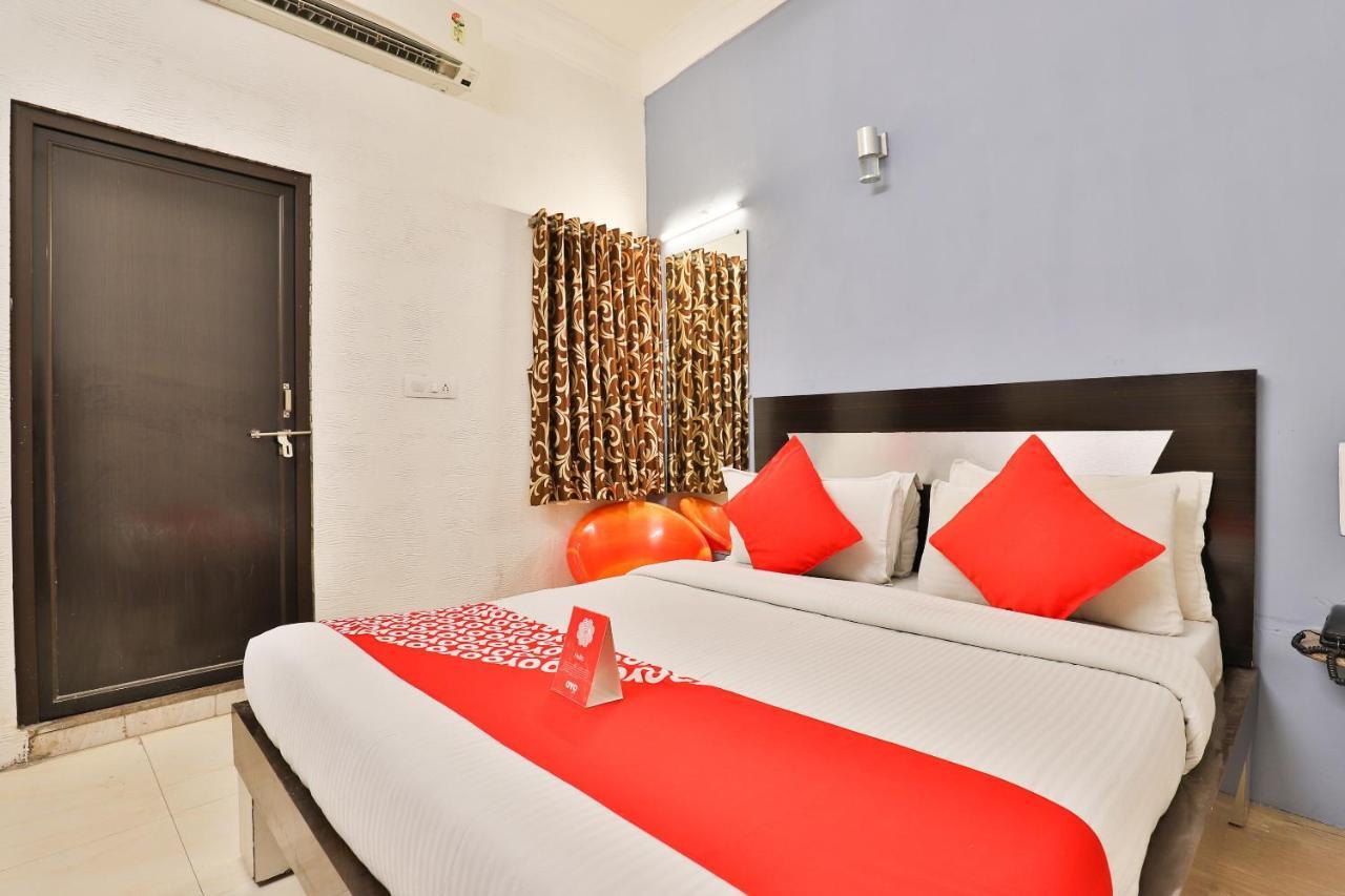 Hotel Jasmine Ahmadabad Zewnętrze zdjęcie