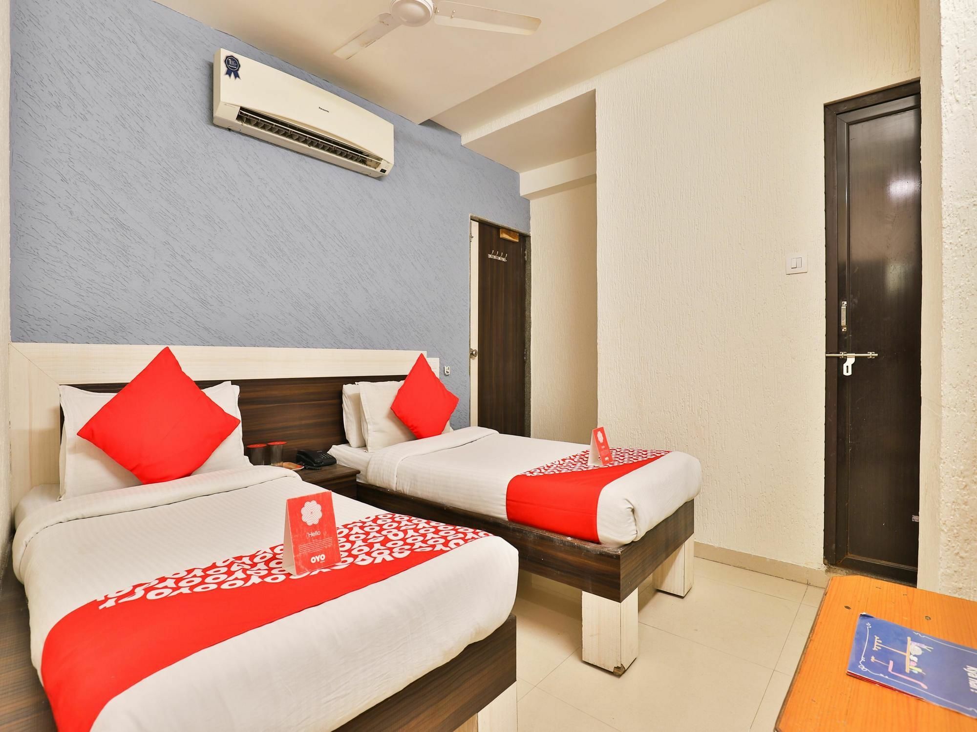 Hotel Jasmine Ahmadabad Zewnętrze zdjęcie